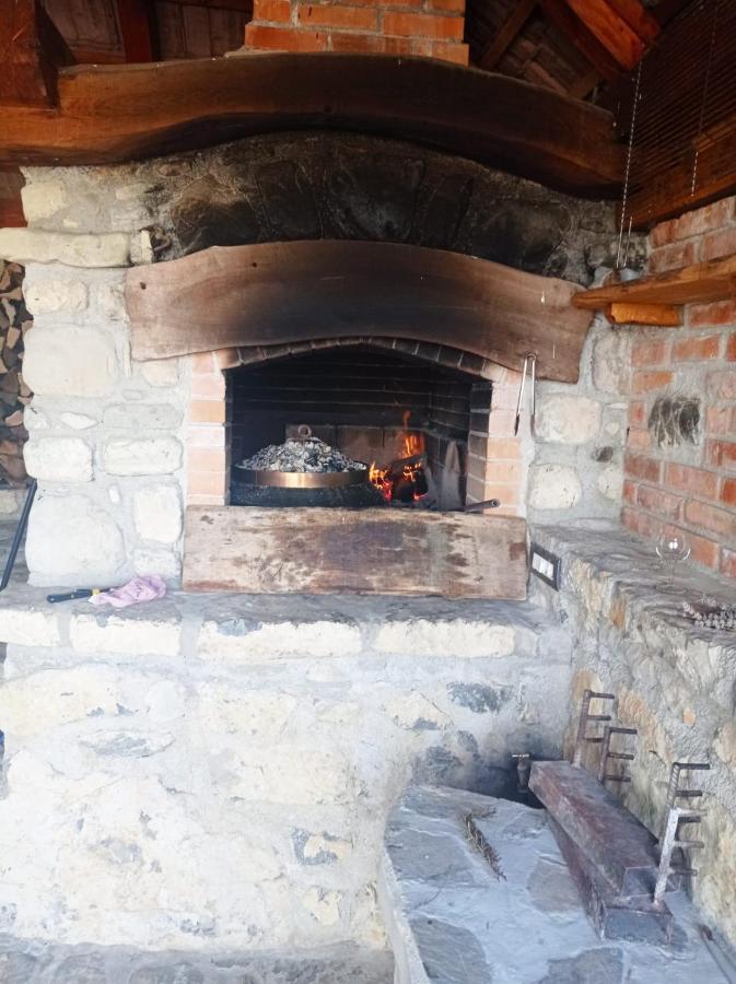Zerko Holiday Home - Vineyard Chalet With Sauna And Jacuzzi Free Mirna Esterno foto