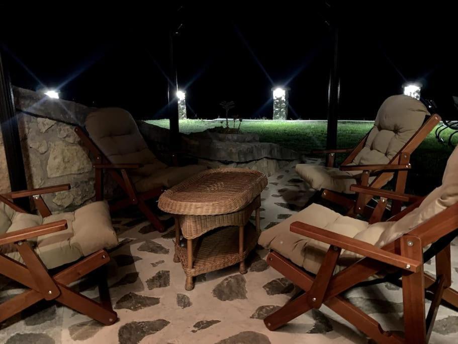 Zerko Holiday Home - Vineyard Chalet With Sauna And Jacuzzi Free Mirna Esterno foto