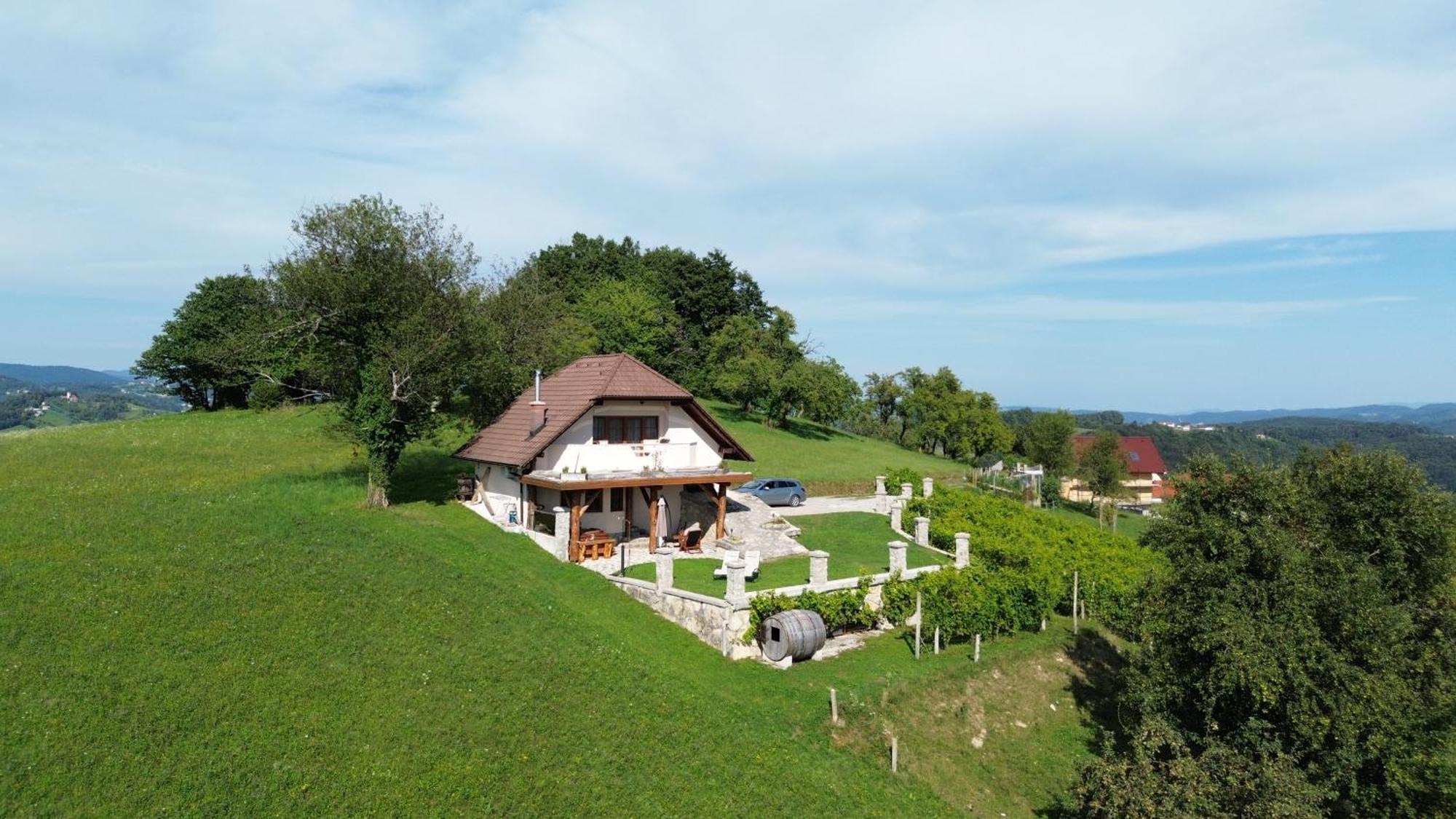 Zerko Holiday Home - Vineyard Chalet With Sauna And Jacuzzi Free Mirna Esterno foto