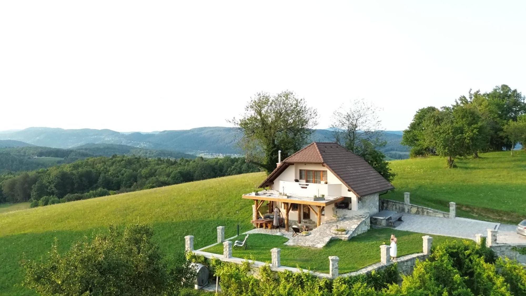 Zerko Holiday Home - Vineyard Chalet With Sauna And Jacuzzi Free Mirna Esterno foto